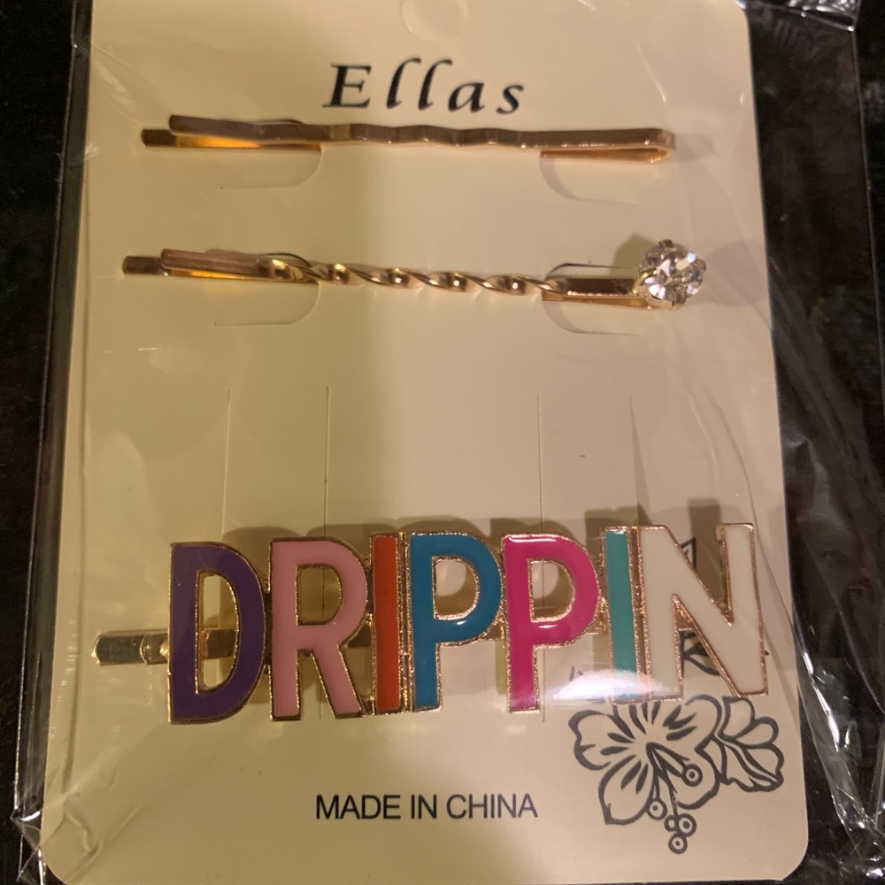 Stocking stuffer!! Gold tone rhinestone hair pins